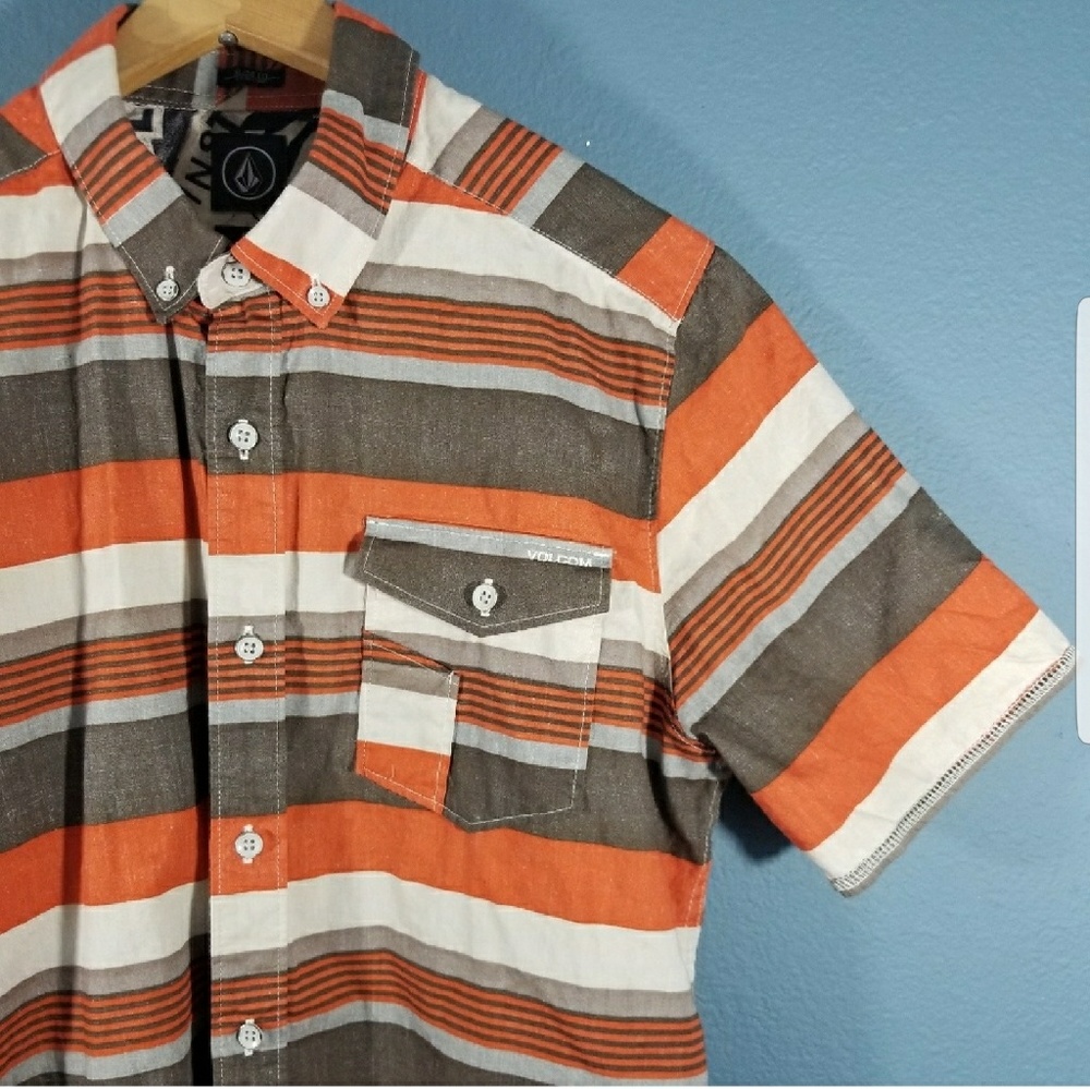 Volcom Button Up - Picture 4 of 5